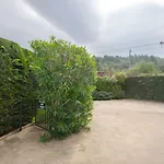 Casa Con Piscina Y Parking En Girona