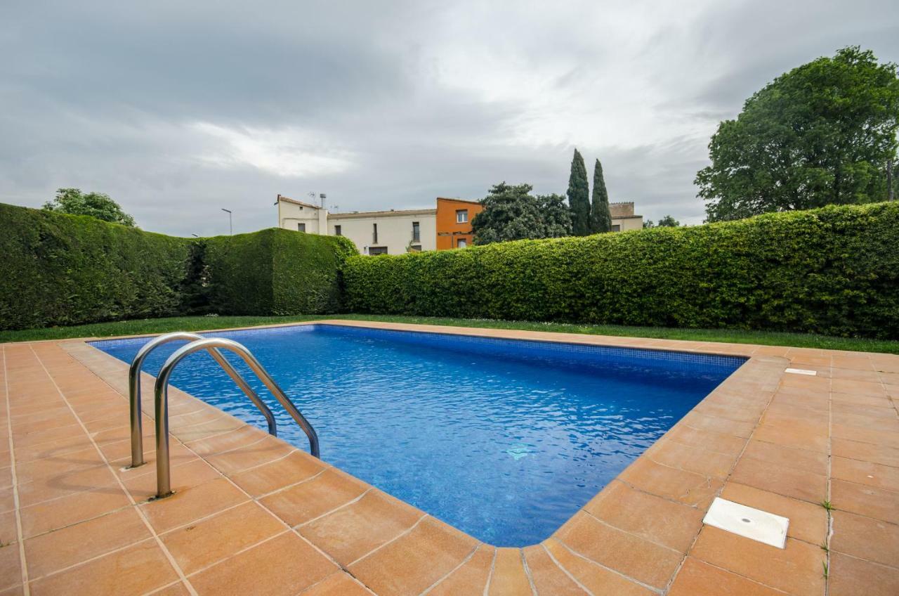 Casa Con Piscina Y Parking En Сasa de vacaciones