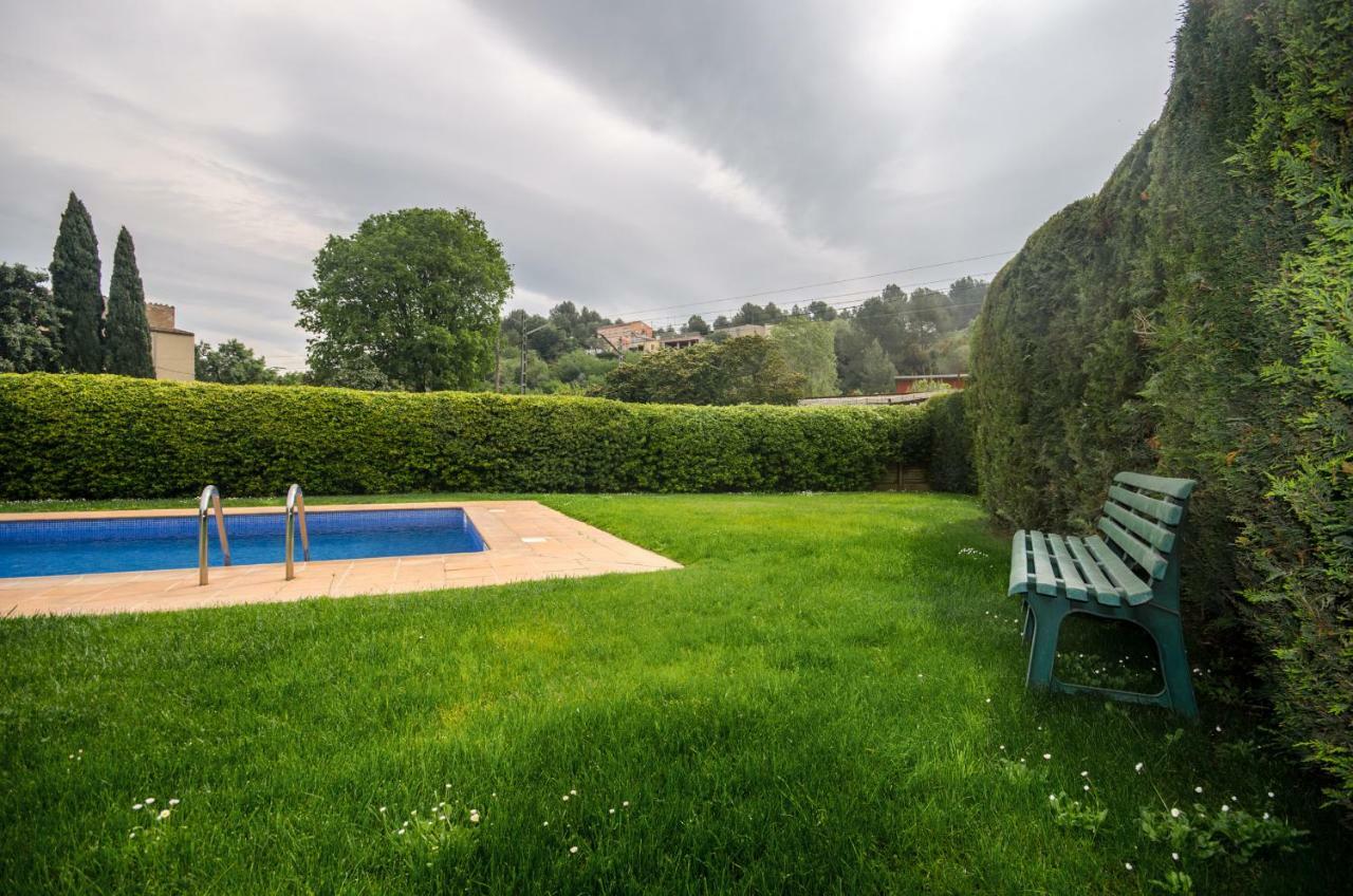 Сasa de vacaciones Casa Con Piscina Y Parking En