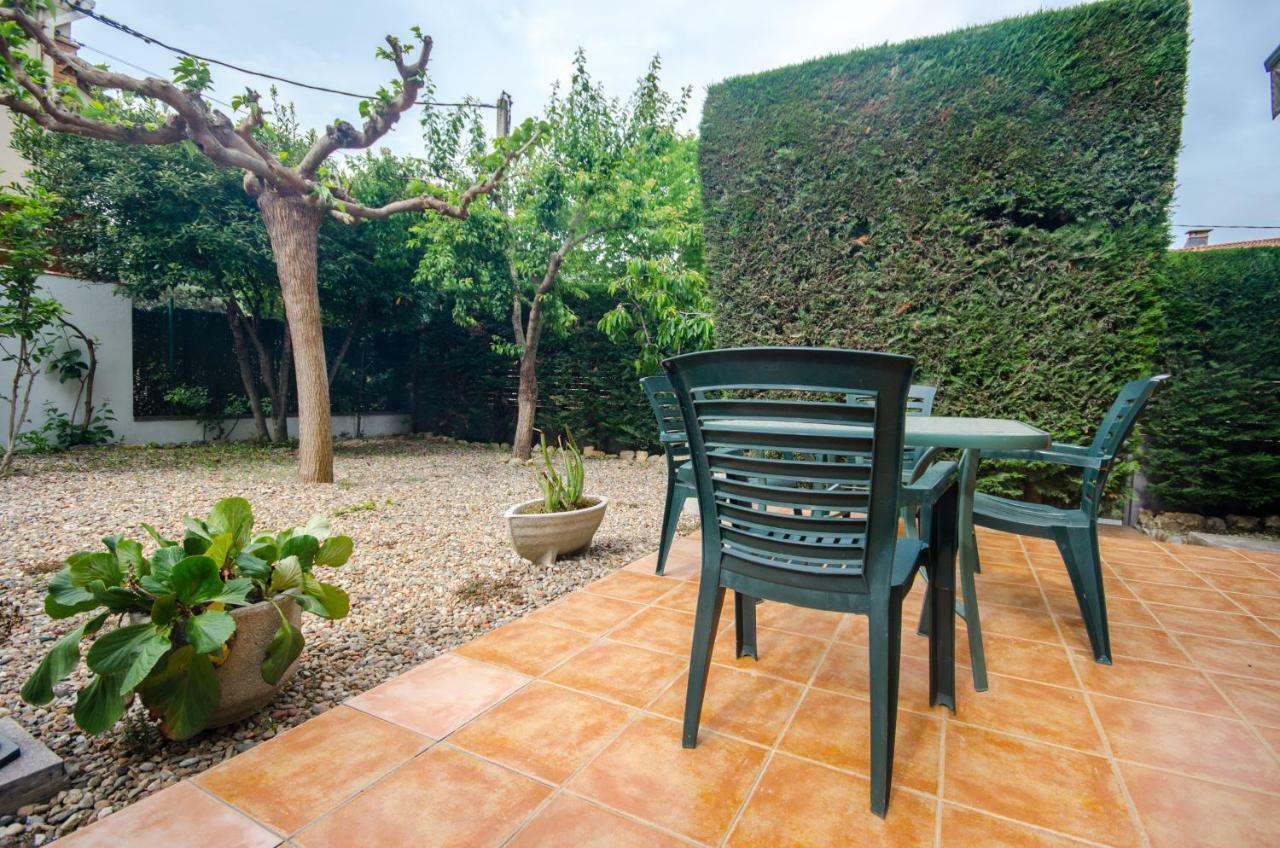 Casa Con Piscina Y Parking En Gerona