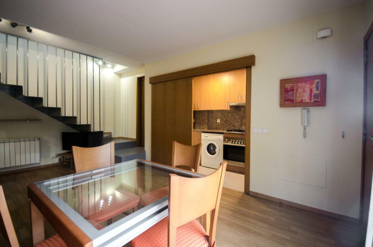 Сasa de vacaciones Casa Con Piscina Y Parking En *