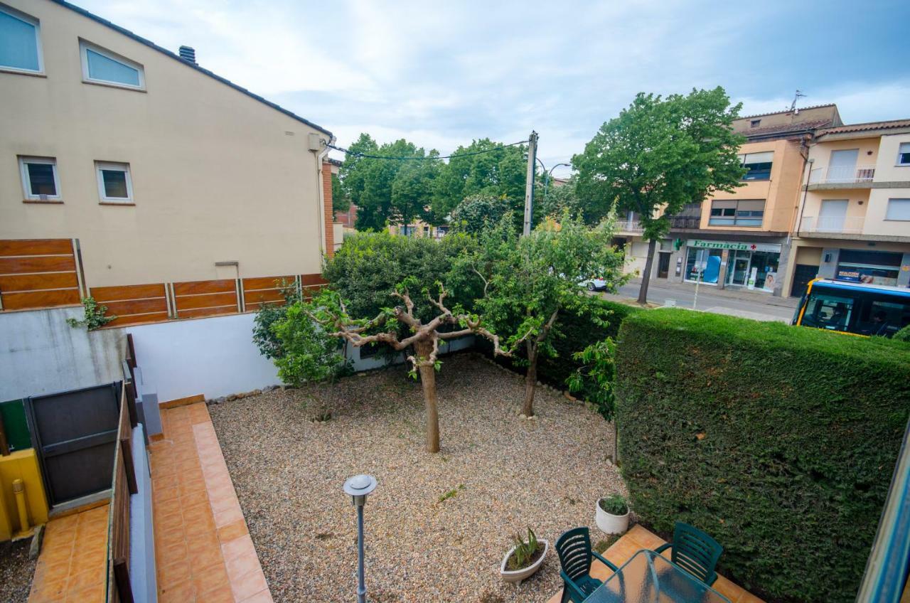 Casa Con Piscina Y Parking En Vakantiehuis Gerona